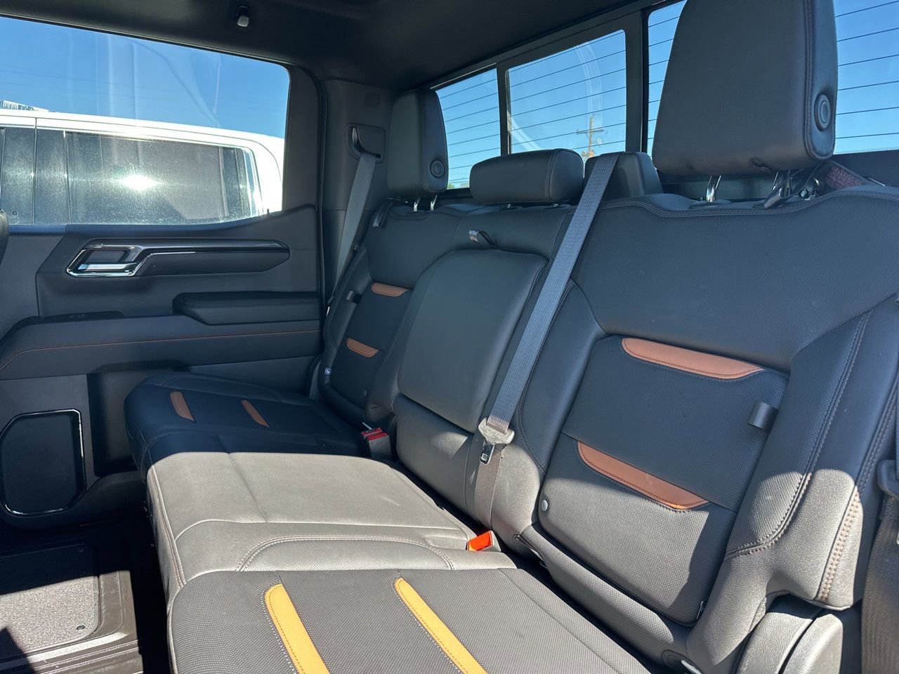 Used 2024 GMC Sierra 1500 AT4 w/ Technology Package image 12