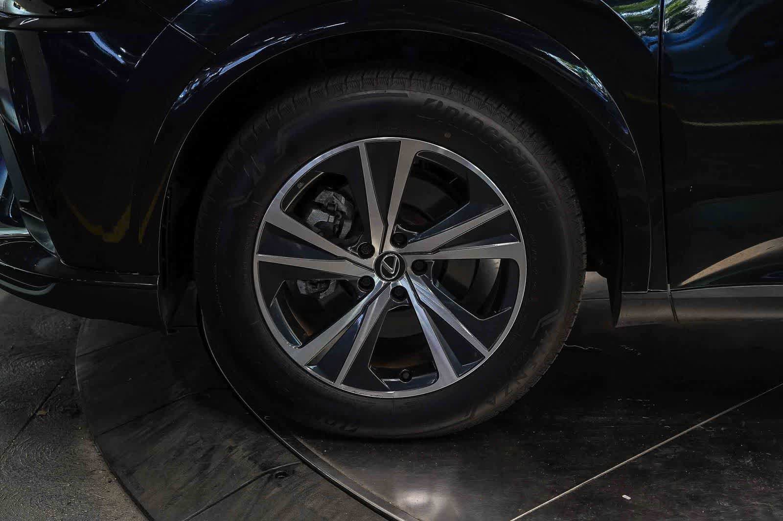 Used 2024 Lexus RX 350 Premium w/ Cold Area Package FWD image 9