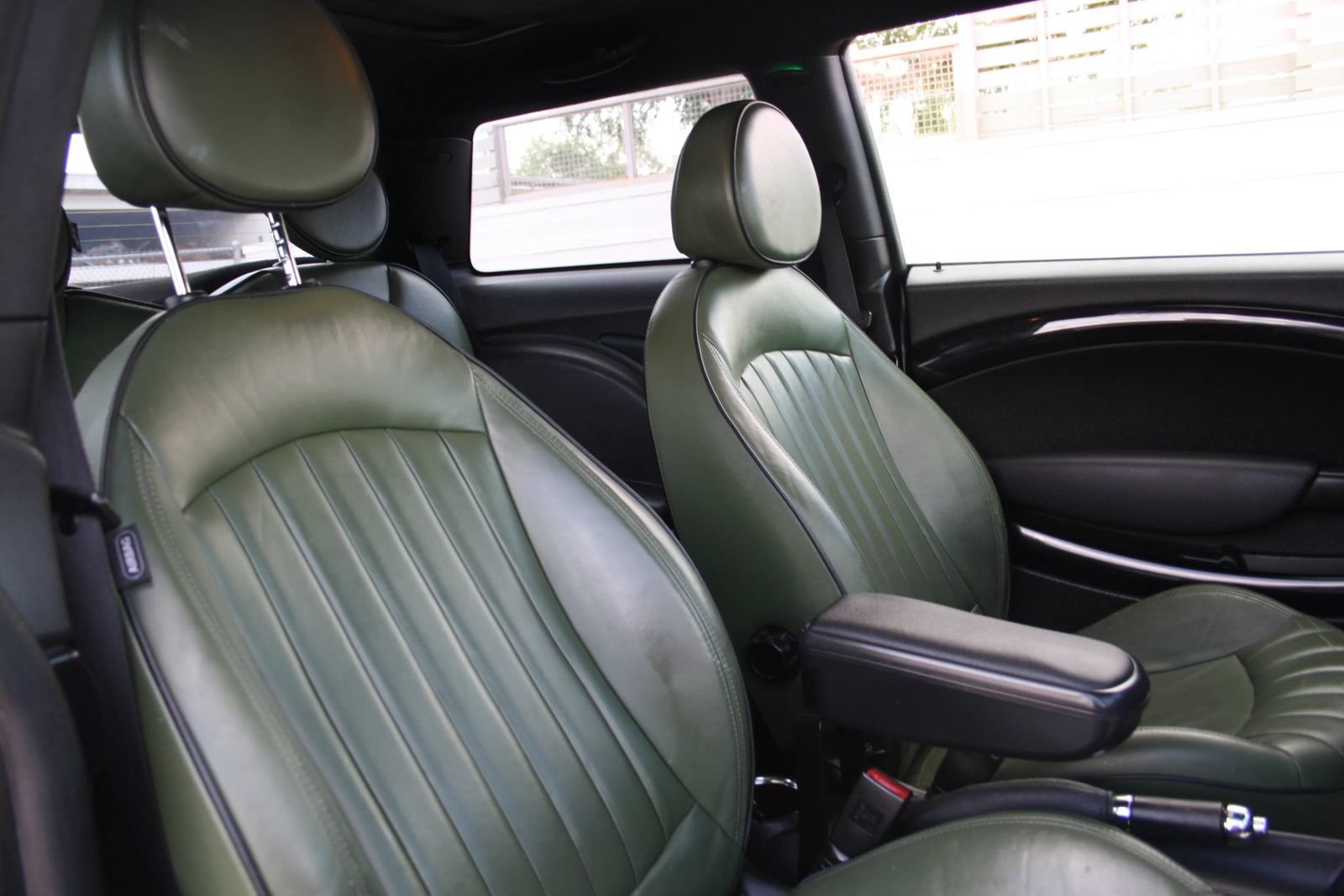 Used 2011 MINI Cooper S FWD image 10