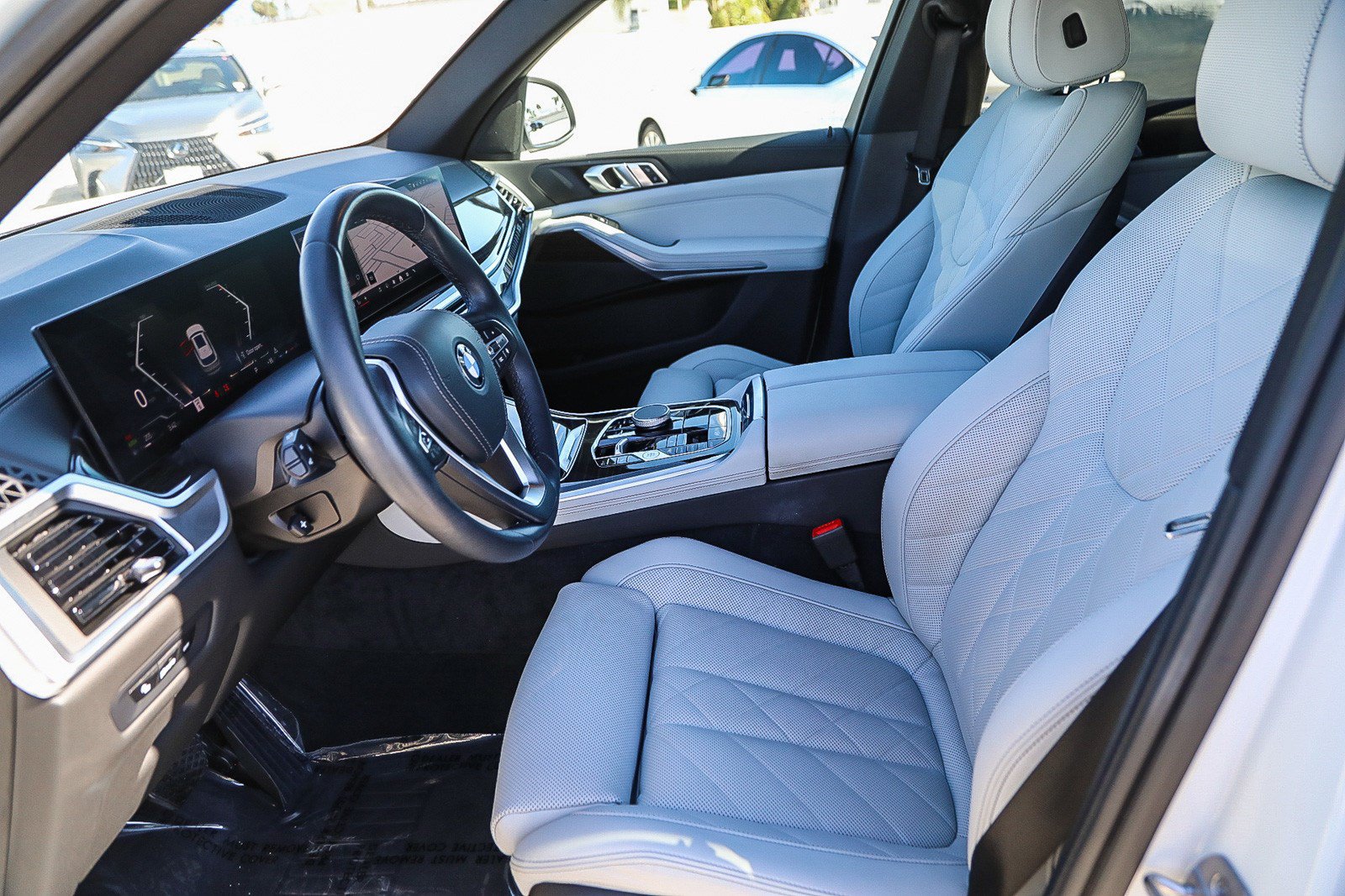 Used 2024 BMW X5 sDrive40i w/ Parking Assistance Package RWD image 17