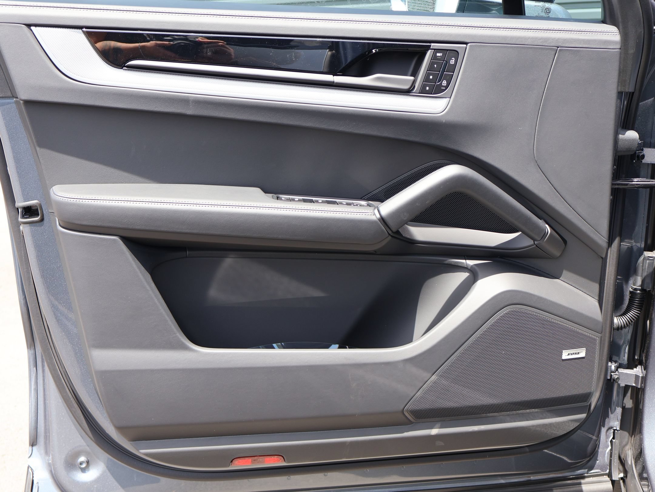 New 2026 Porsche Cayenne Coupe AWD/4WD image 13