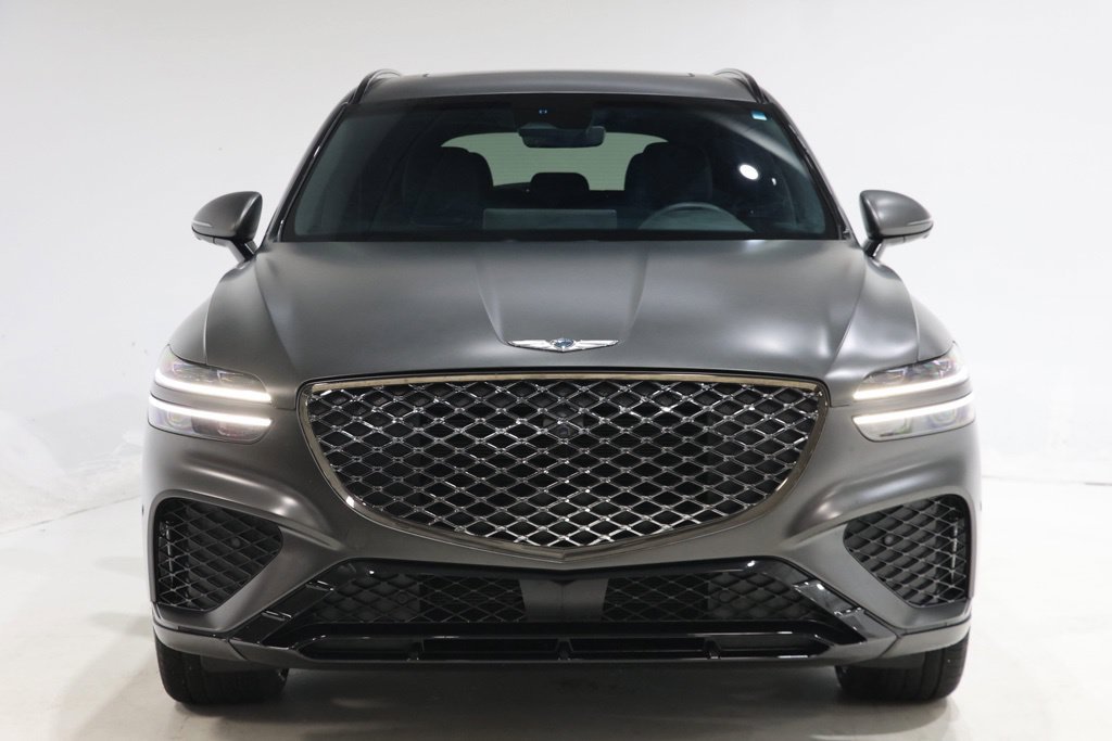 Used 2023 Genesis GV70 2.5T w/ Sport Prestige Package AWD/4WD image 2