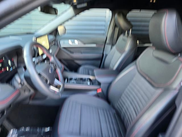 Used 2025 Ford Explorer ST-Line w/ Premium Package image 26