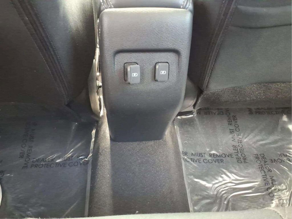 Used 2023 Nissan Kicks SV image 13