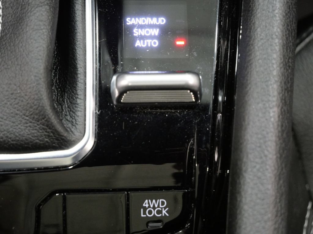 Used 2022 Jeep Compass High Altitude AWD/4WD image 22