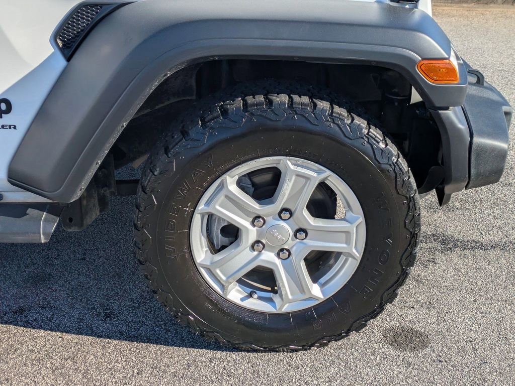 Used 2023 Jeep Wrangler Sport S image 11