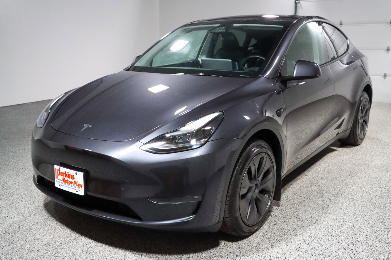 Used 2025 Tesla Model Y Long Range AWD/4WD image 26