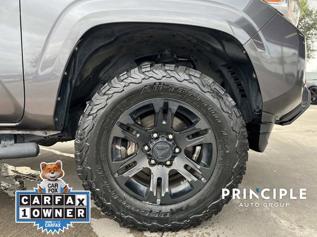 Used 2018 Toyota Tacoma SR w/ SR Convenience Package image 4