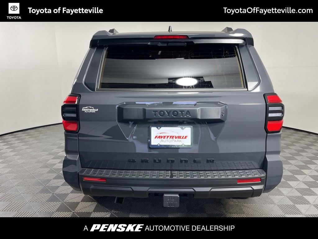 Certified 2025 Toyota 4Runner SR5 AWD/4WD image 10