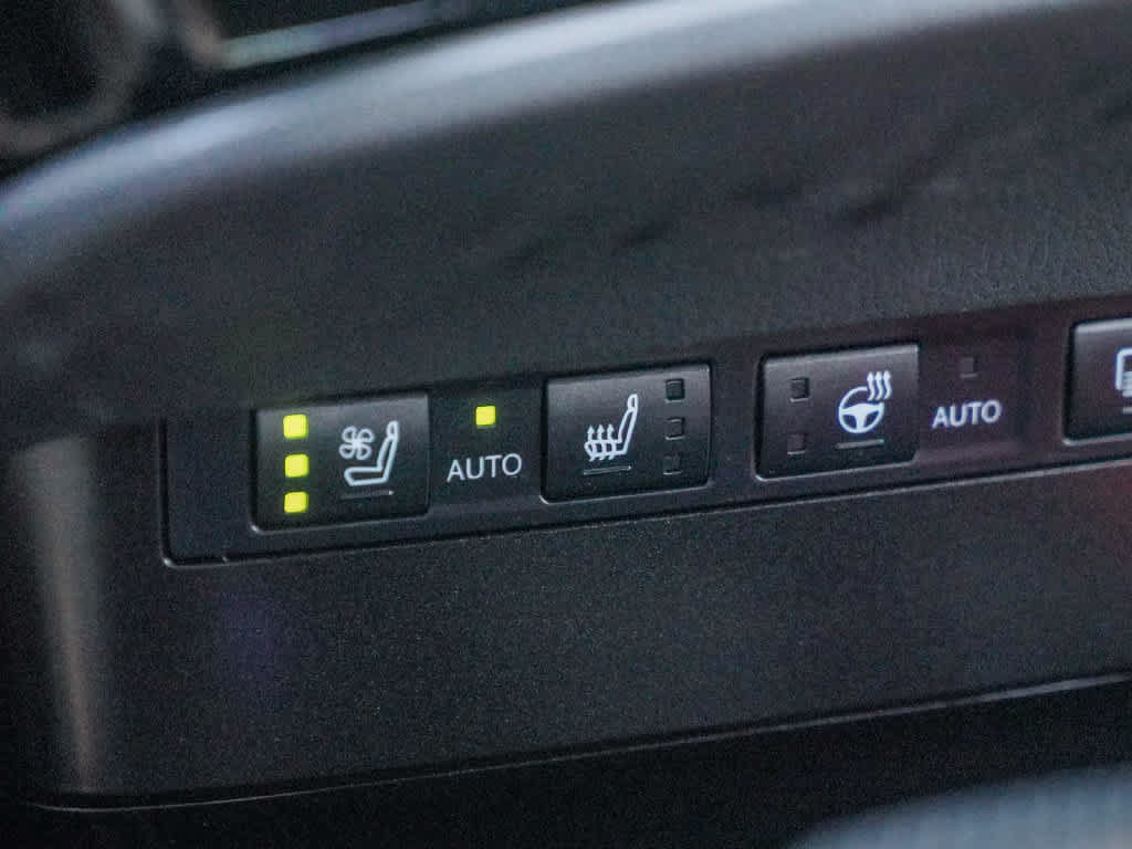Used 2024 Lexus ES 350 F Sport w/ Accessory Package (Z2) FWD image 20