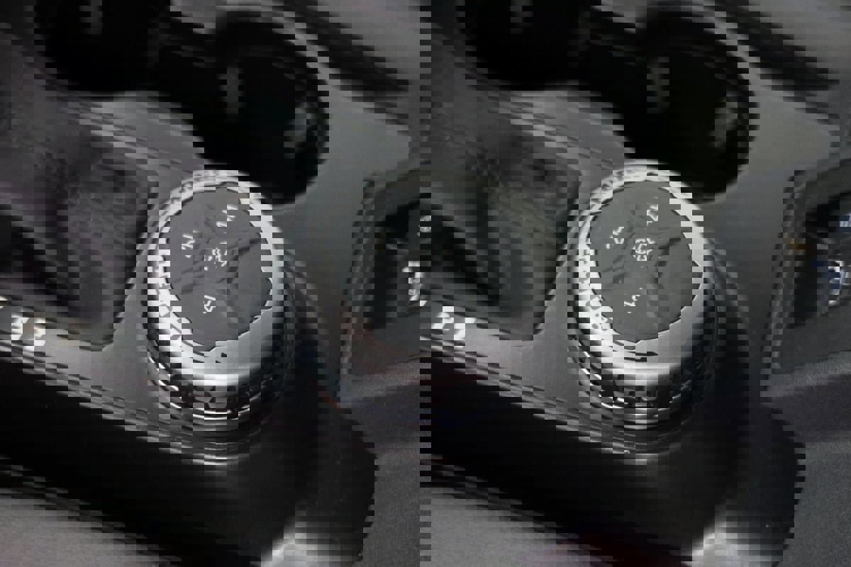 Used 2022 Ford Bronco Black Diamond image 14