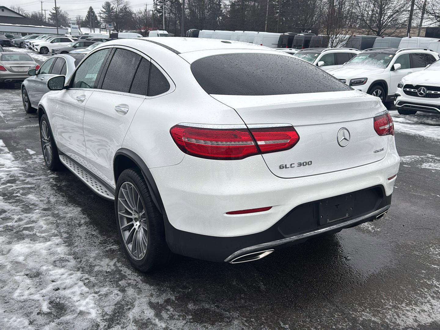 Used 2017 Mercedes-Benz GLC 300 4MATIC Coupe image 2