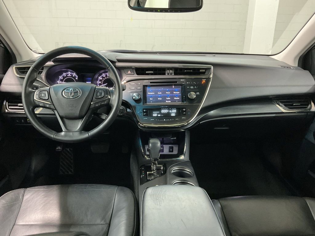 Used 2018 Toyota Avalon Touring image 6