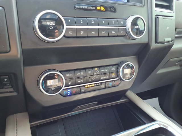 Certified 2020 Ford Expedition Max Limited w/ Special Edition Package AWD/4WD image 22