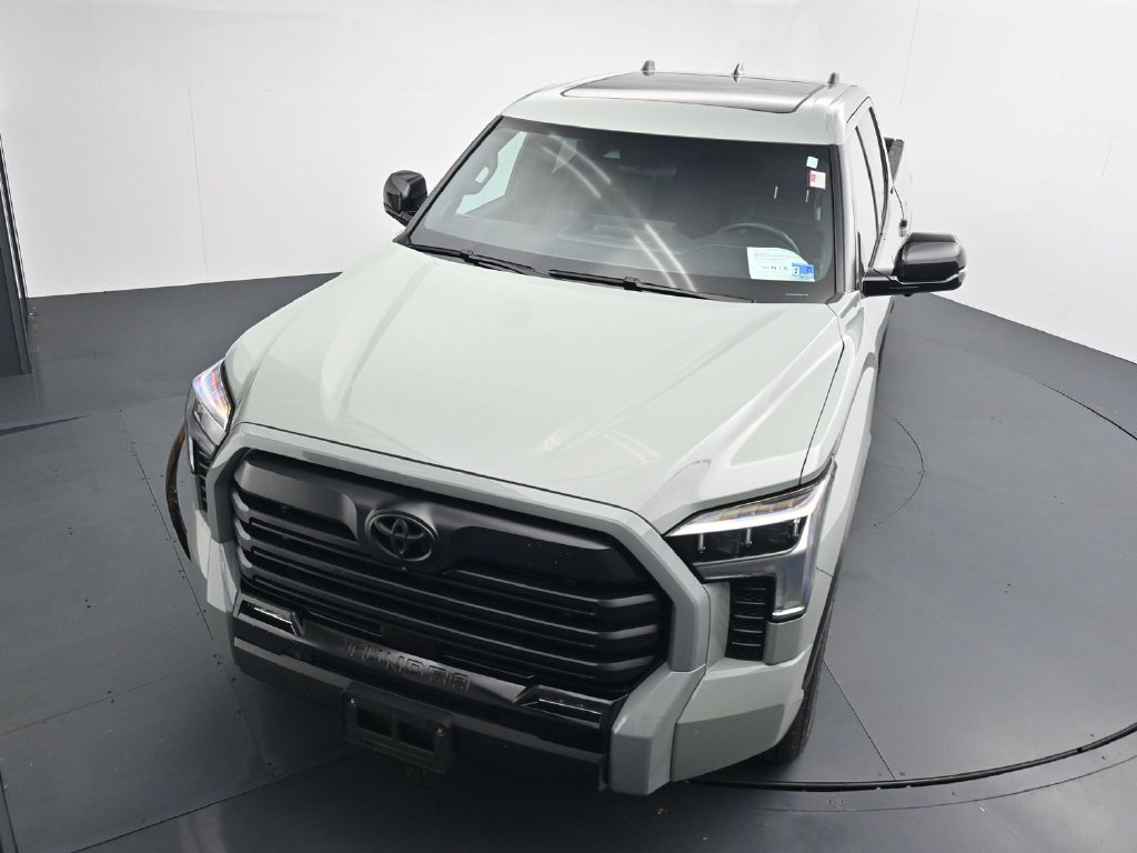 Used 2026 Toyota Tundra Limited AWD/4WD image 11