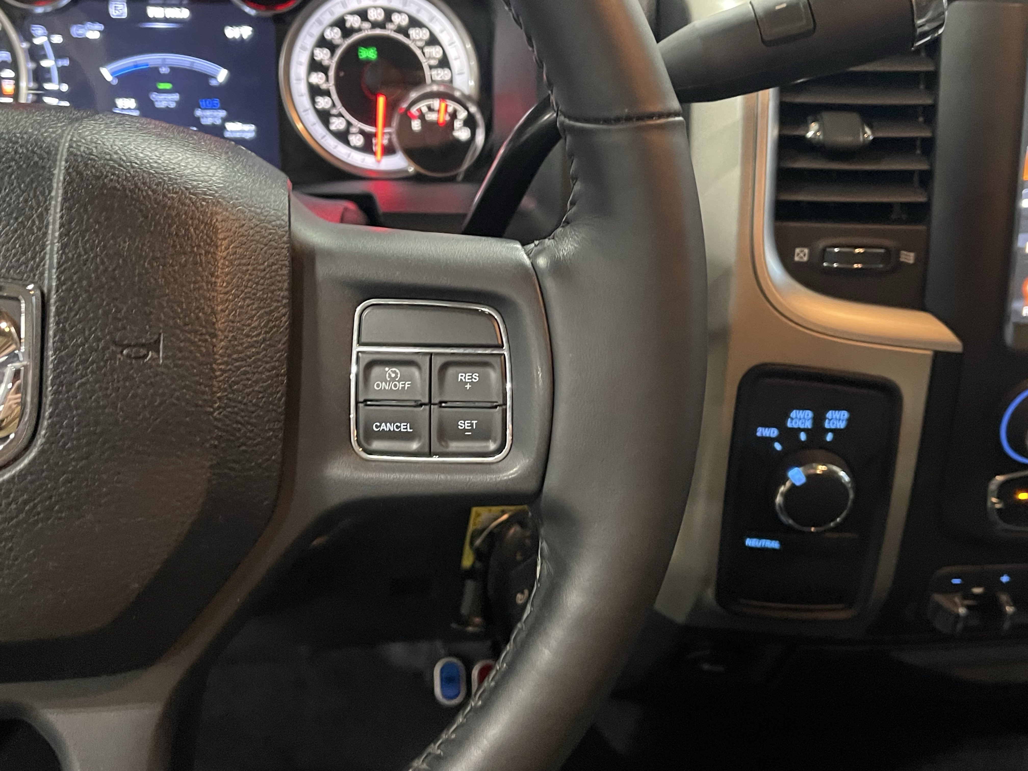 Used 2013 RAM 3500 Big Horn AWD/4WD image 22