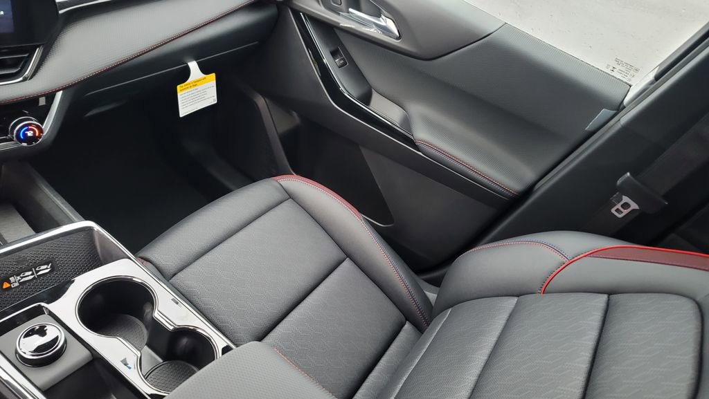 New 2026 Chevrolet Equinox RS w/ Convenience Package III image 23