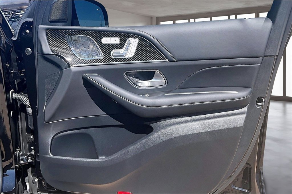 Used 2025 Mercedes-Benz GLE 53 AMG 4MATIC image 19