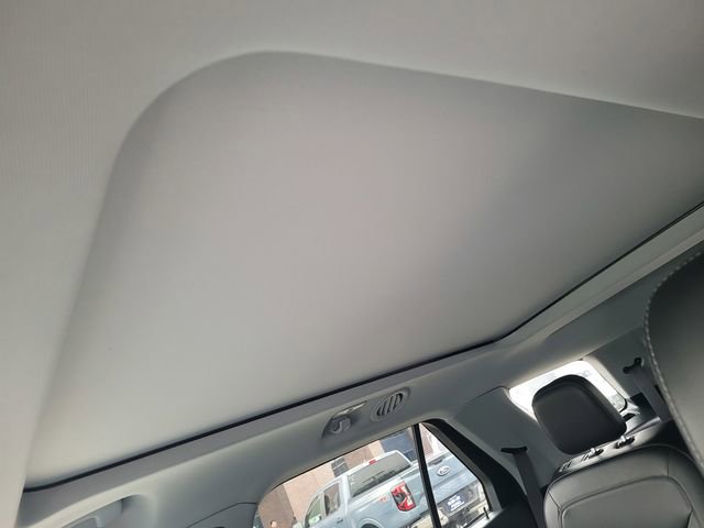 Certified 2022 Ford Explorer XLT w/ Equipment Group 202A image 20