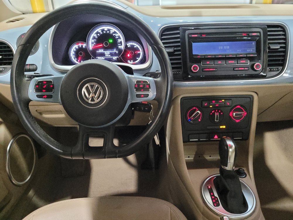 Used 2014 Volkswagen Beetle 1.8T FWD image 22