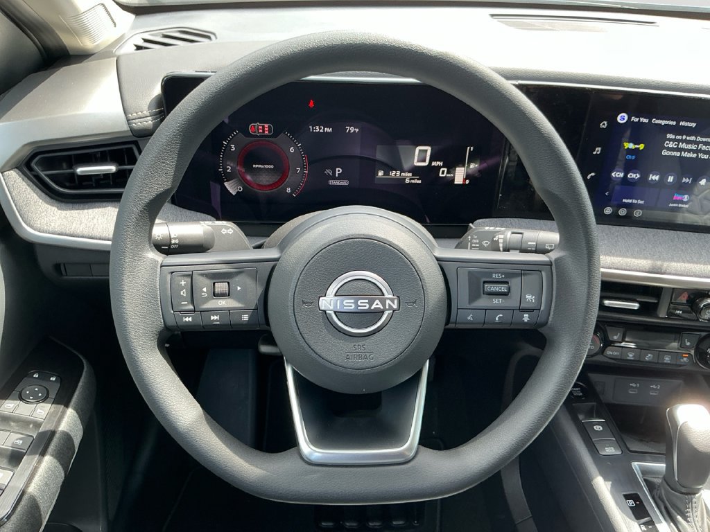 New 2027 Nissan Kicks SV w/ Cold Weather Package FWD image 19