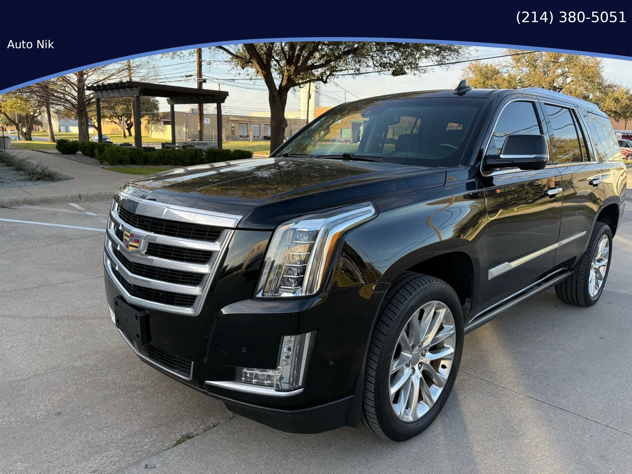 Used 2018 Cadillac Escalade Premium Luxury RWD image 7