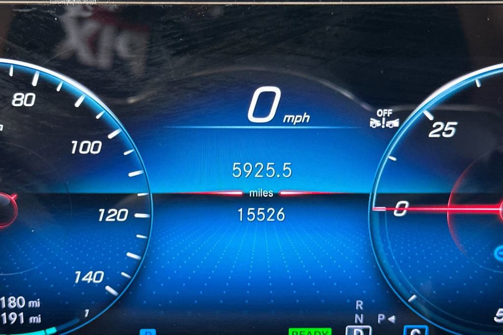 Certified 2023 Mercedes-Benz EQB 300 4MATIC image 33