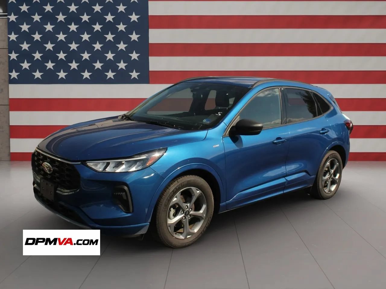 Used 2023 Ford Escape ST-Line w/ Equipment Group 301A FWD image 1