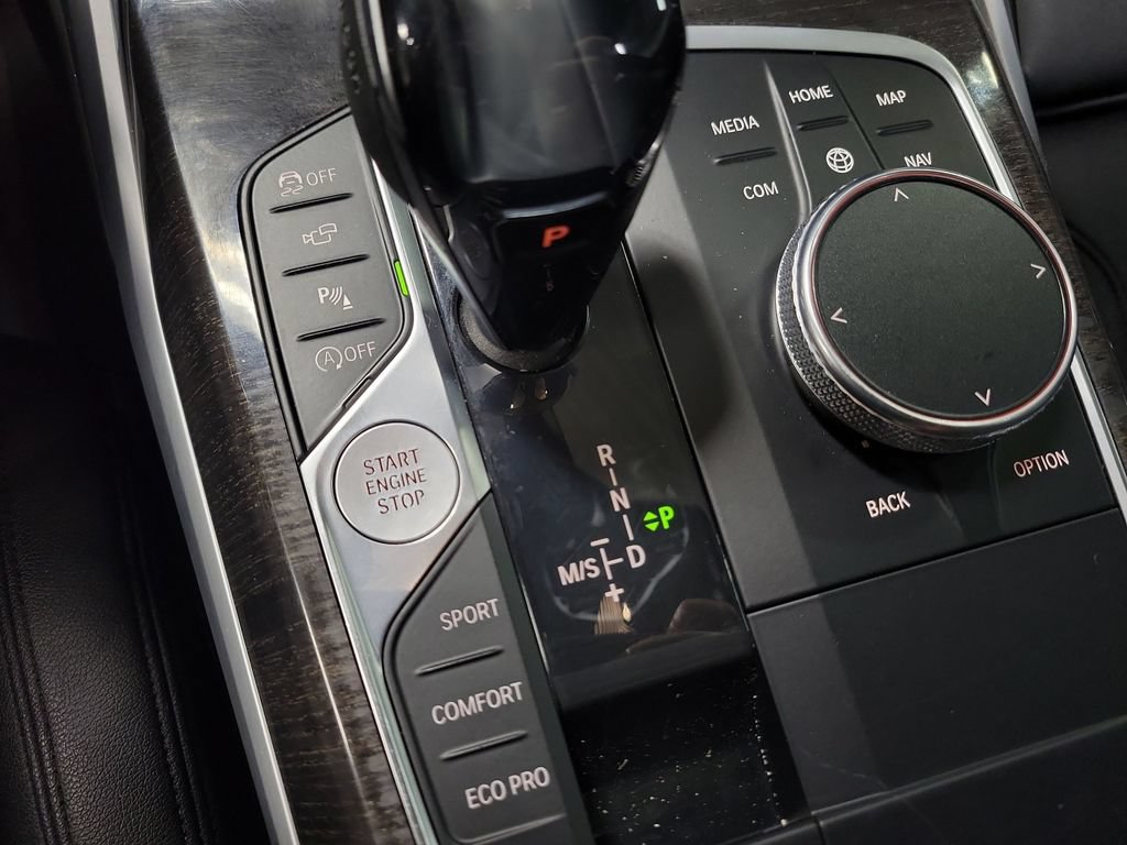 Used 2019 BMW 330i Sedan w/ Premium Package RWD image 19