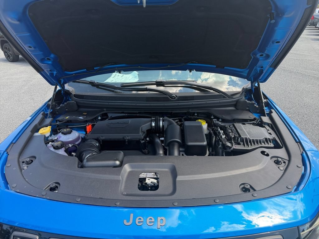 New 2026 Jeep Cherokee Overland w/ Advanced Pro Tech Group AWD/4WD image 17