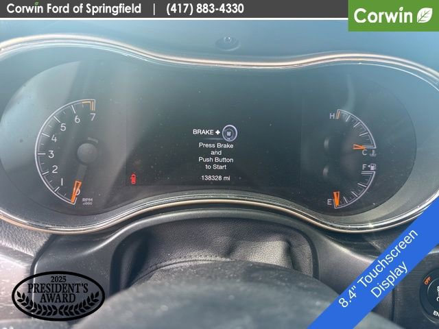 Used 2016 Jeep Grand Cherokee Limited AWD/4WD image 11