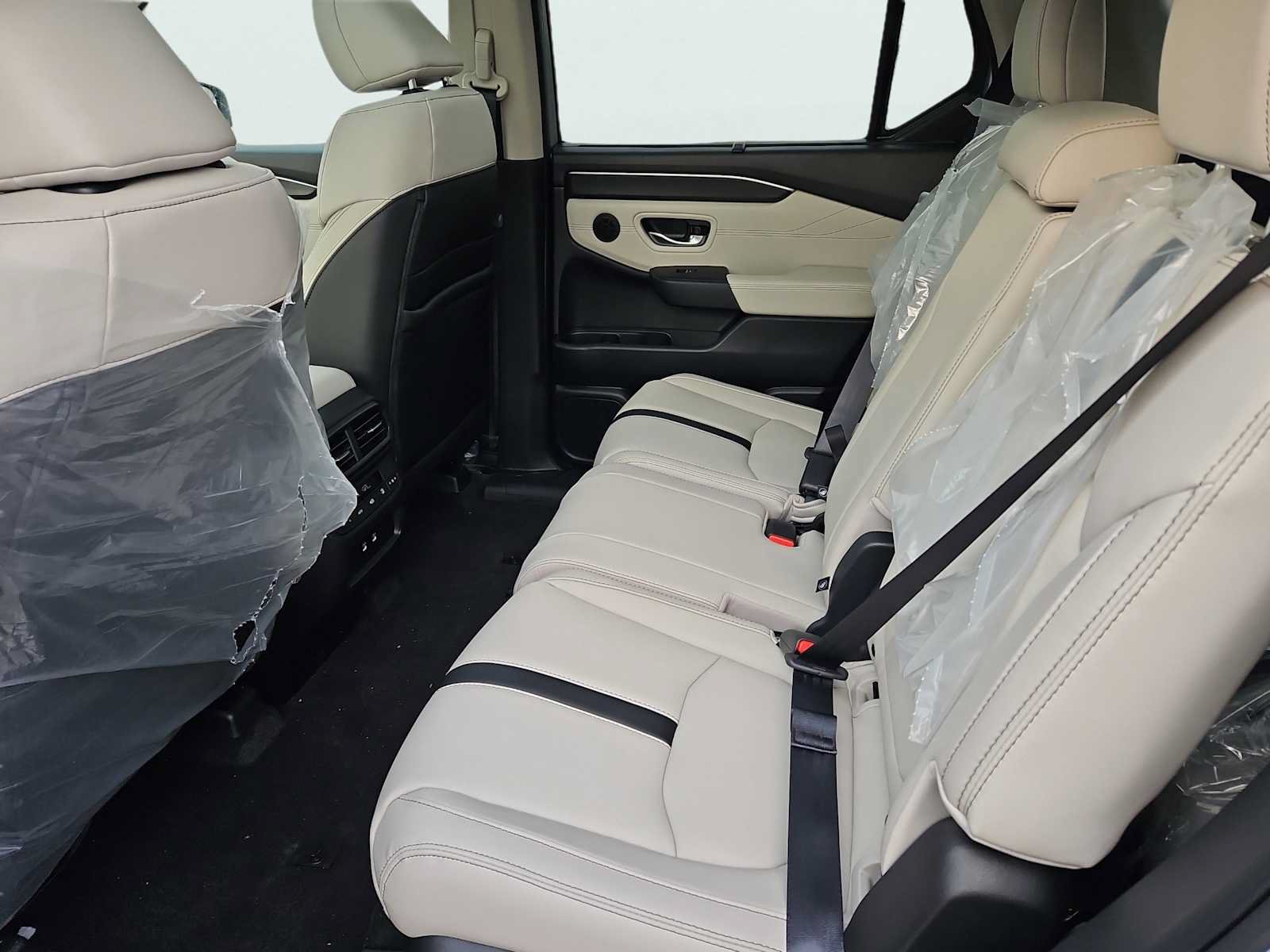 New 2026 Honda Pilot Touring image 23