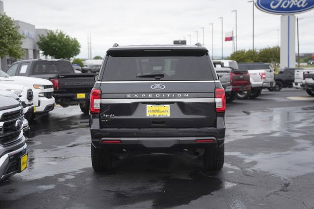 Used 2023 Ford Expedition XLT image 7