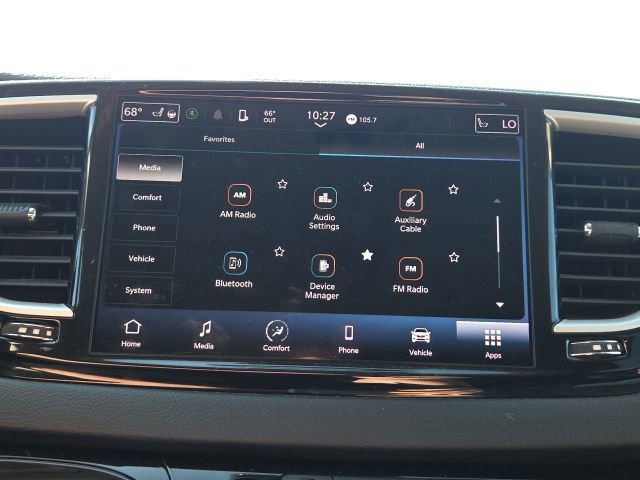 Used 2023 Chrysler Pacifica Touring-L image 33