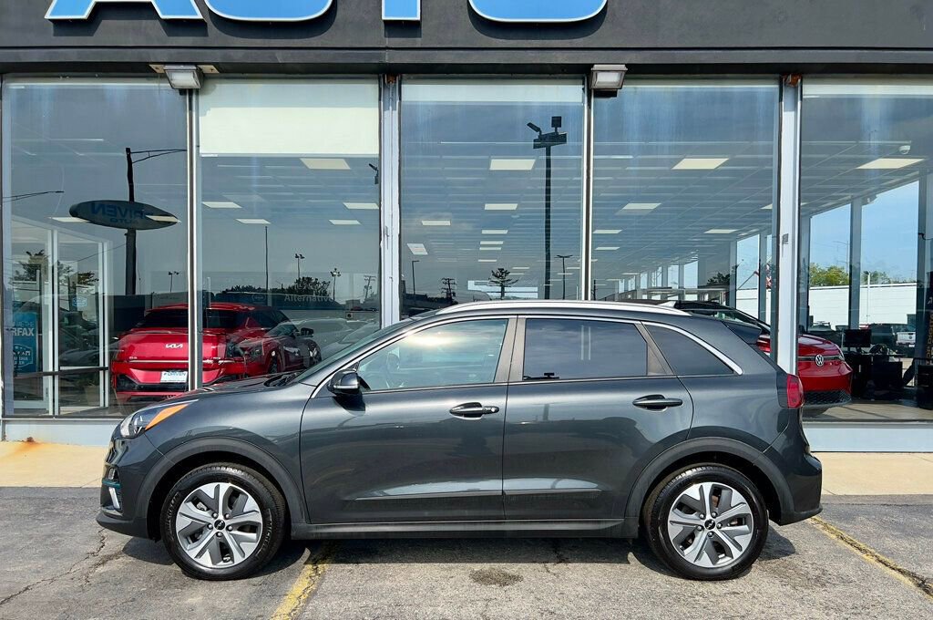 Used 2022 Kia Niro EX w/ Cold Weather Package FWD image 31