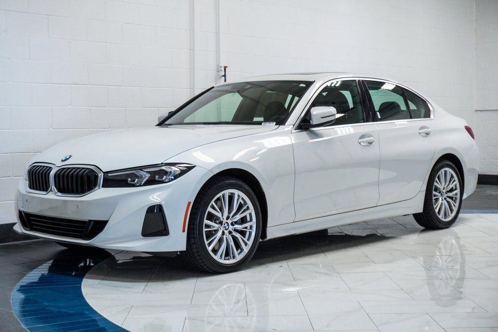 Used 2024 BMW 330i xDrive Sedan AWD/4WD image 4