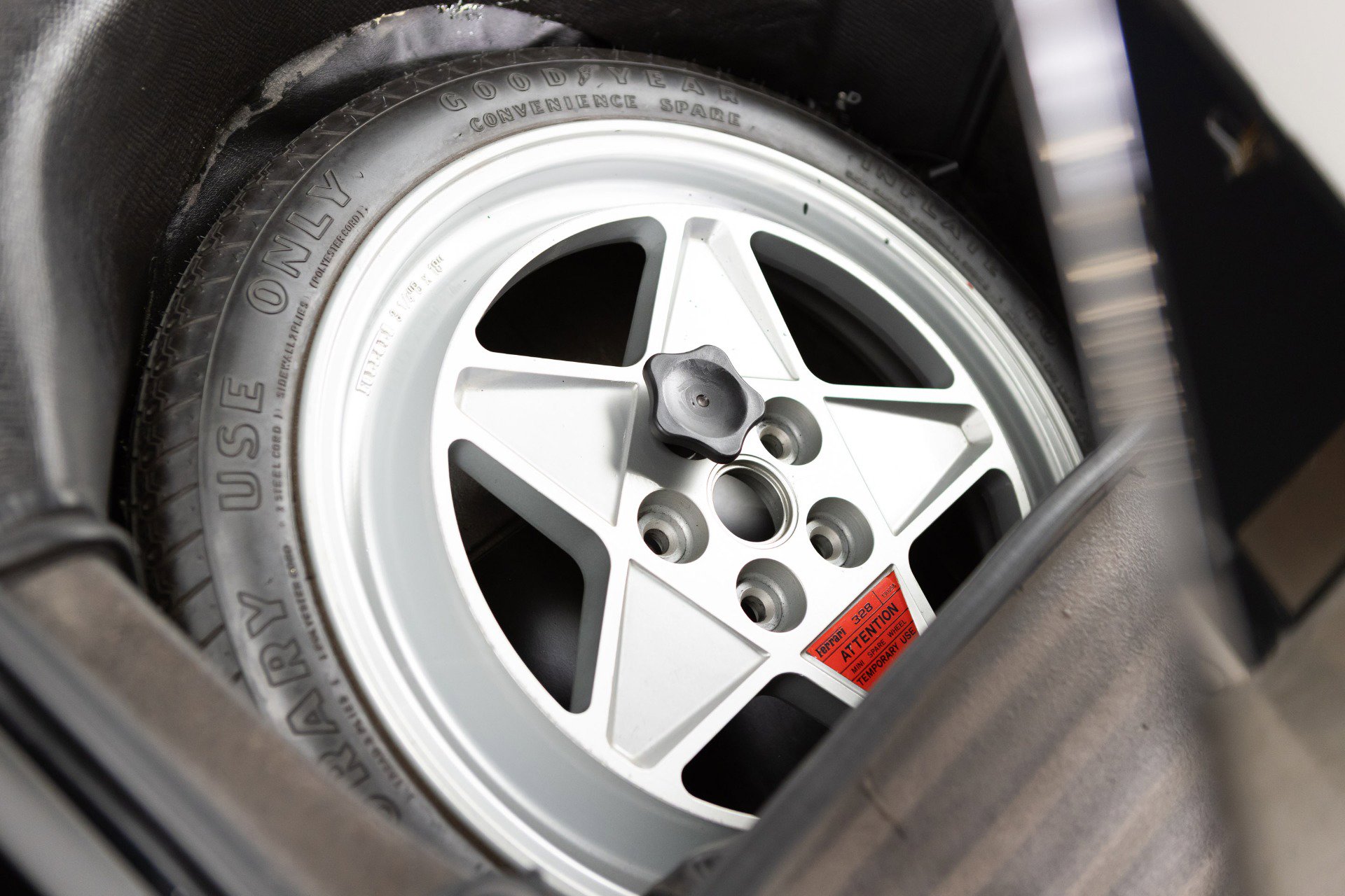 Used 1989 Ferrari 328 GTS image 93