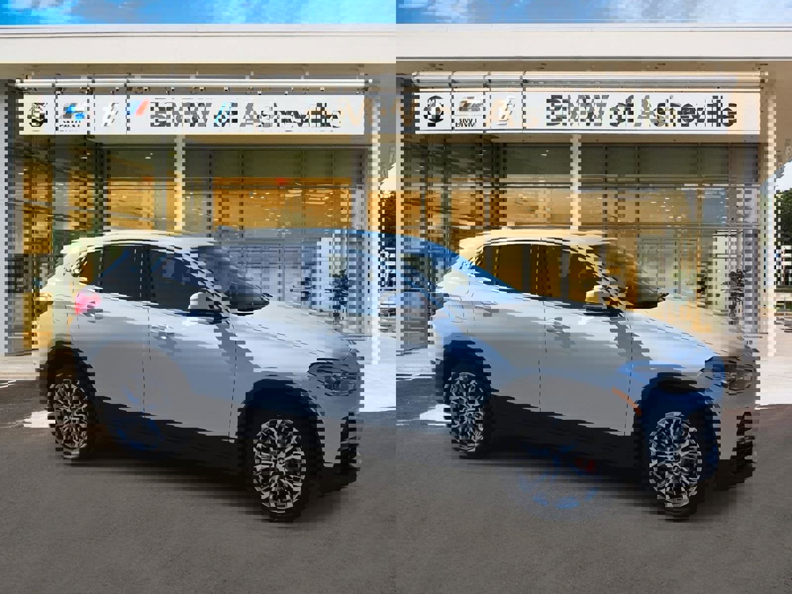 Used 2022 BMW X2 sDrive28i w/ Convenience Package