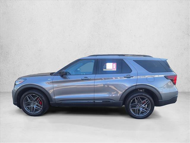 Used 2025 Ford Explorer ST-Line w/ ST-Line Street Pack image 9