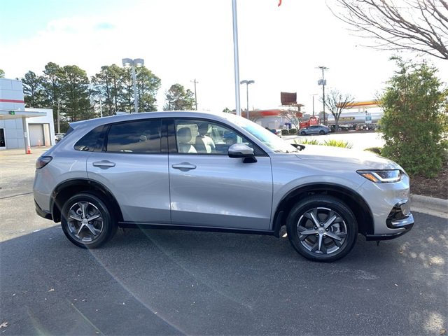 Used 2023 Honda HR-V EX-L image 9