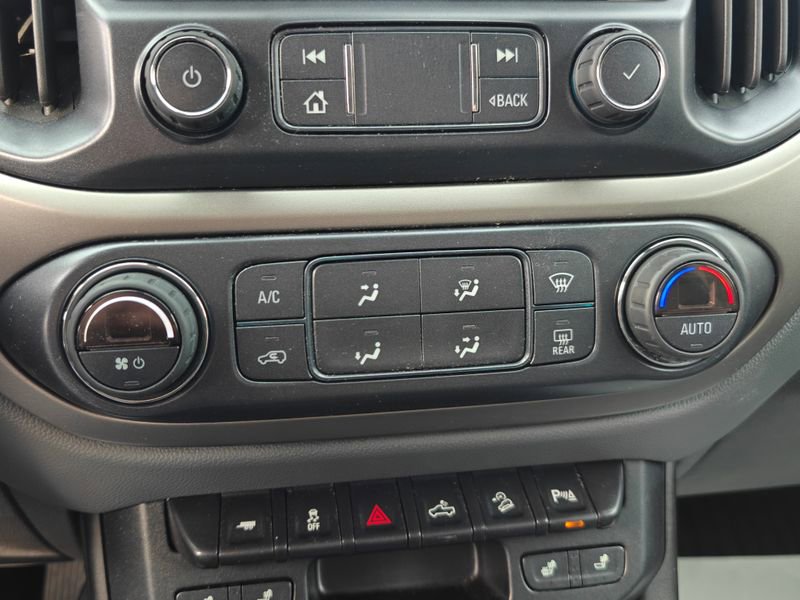 Used 2019 Chevrolet Colorado Z71 image 35