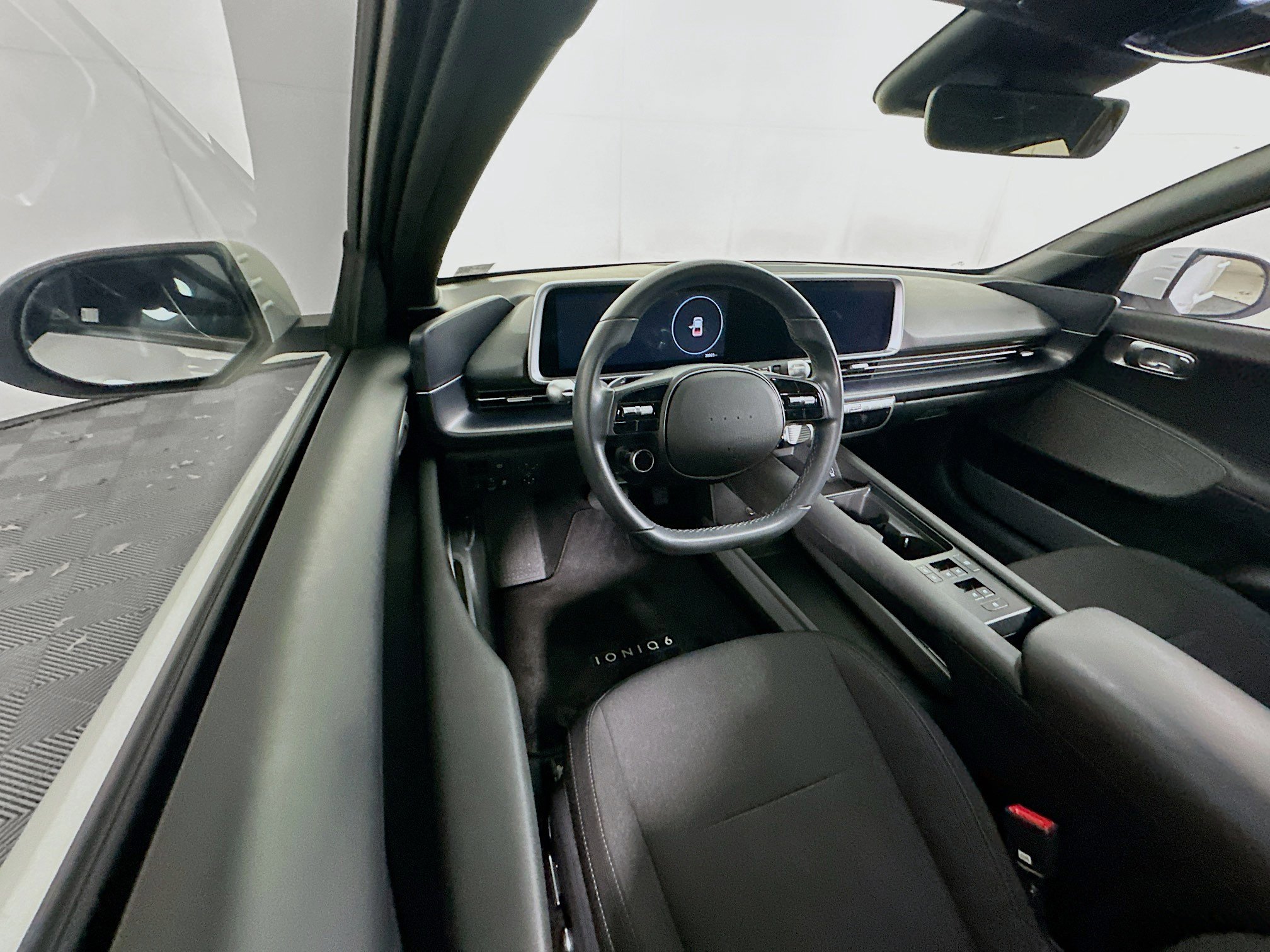 Used 2024 Hyundai Ioniq 6 SE image 18