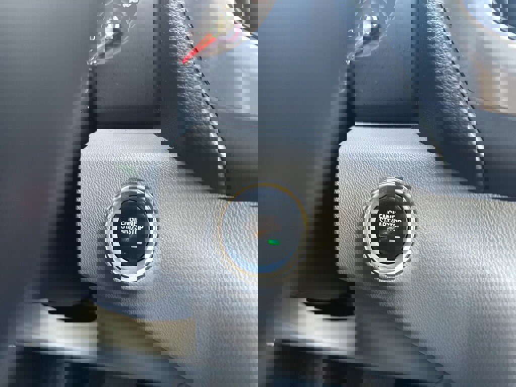 Used 2018 GMC Terrain SLE image 23