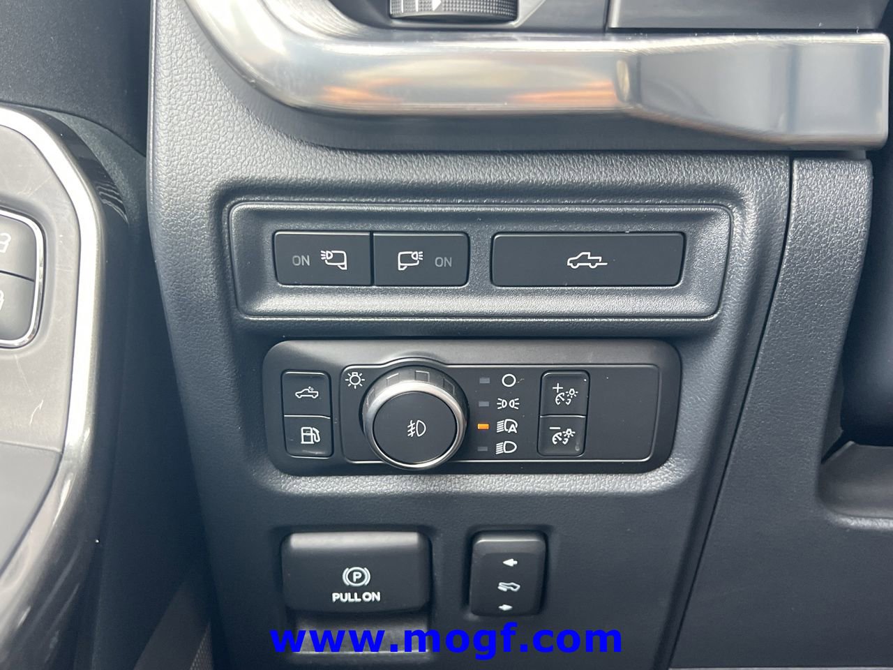 Used 2021 Ford F150 Lariat w/ Equipment Group 502A High AWD/4WD image 17