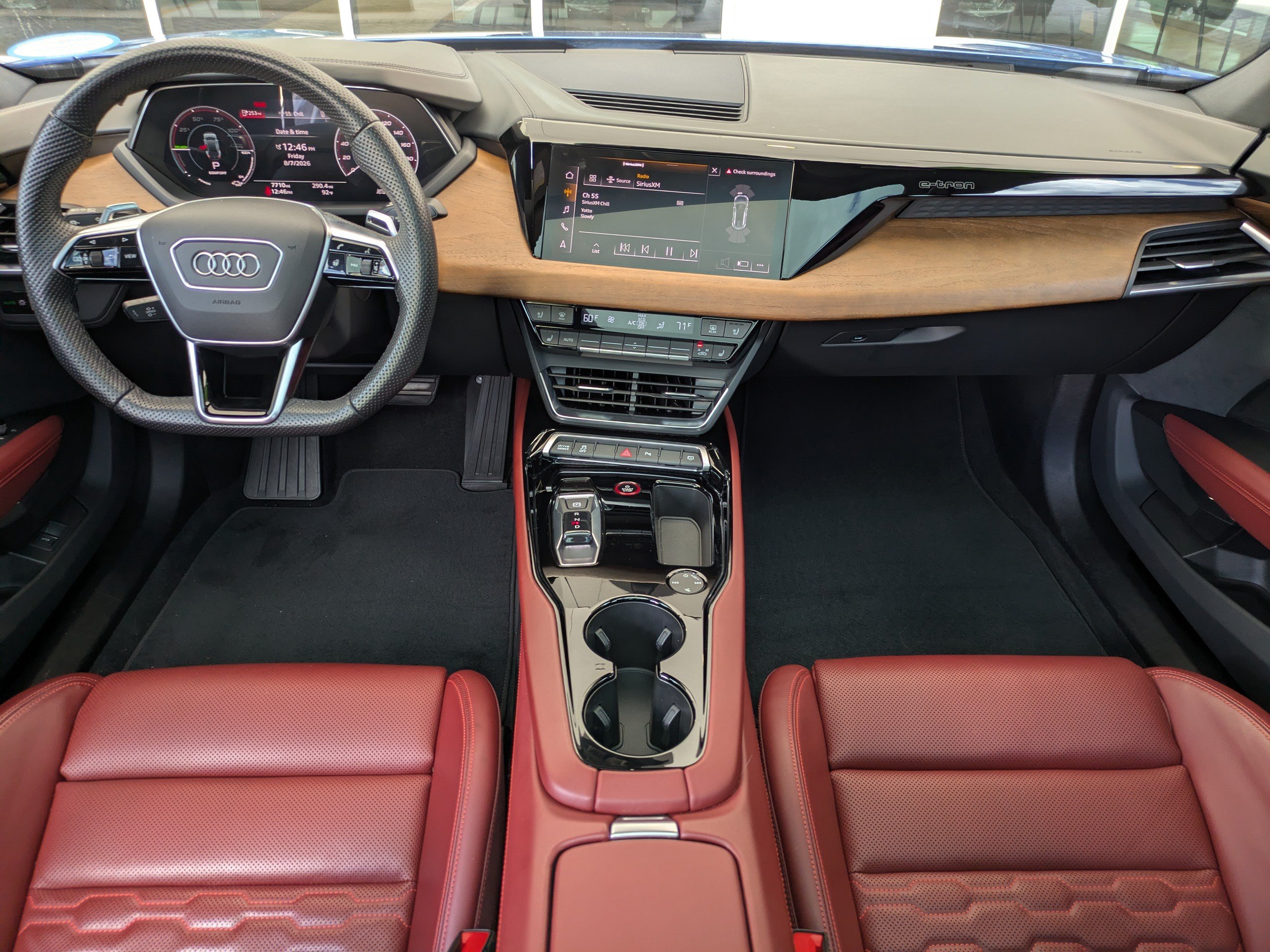 Used 2023 Audi e-tron GT Premium Plus AWD/4WD image 16