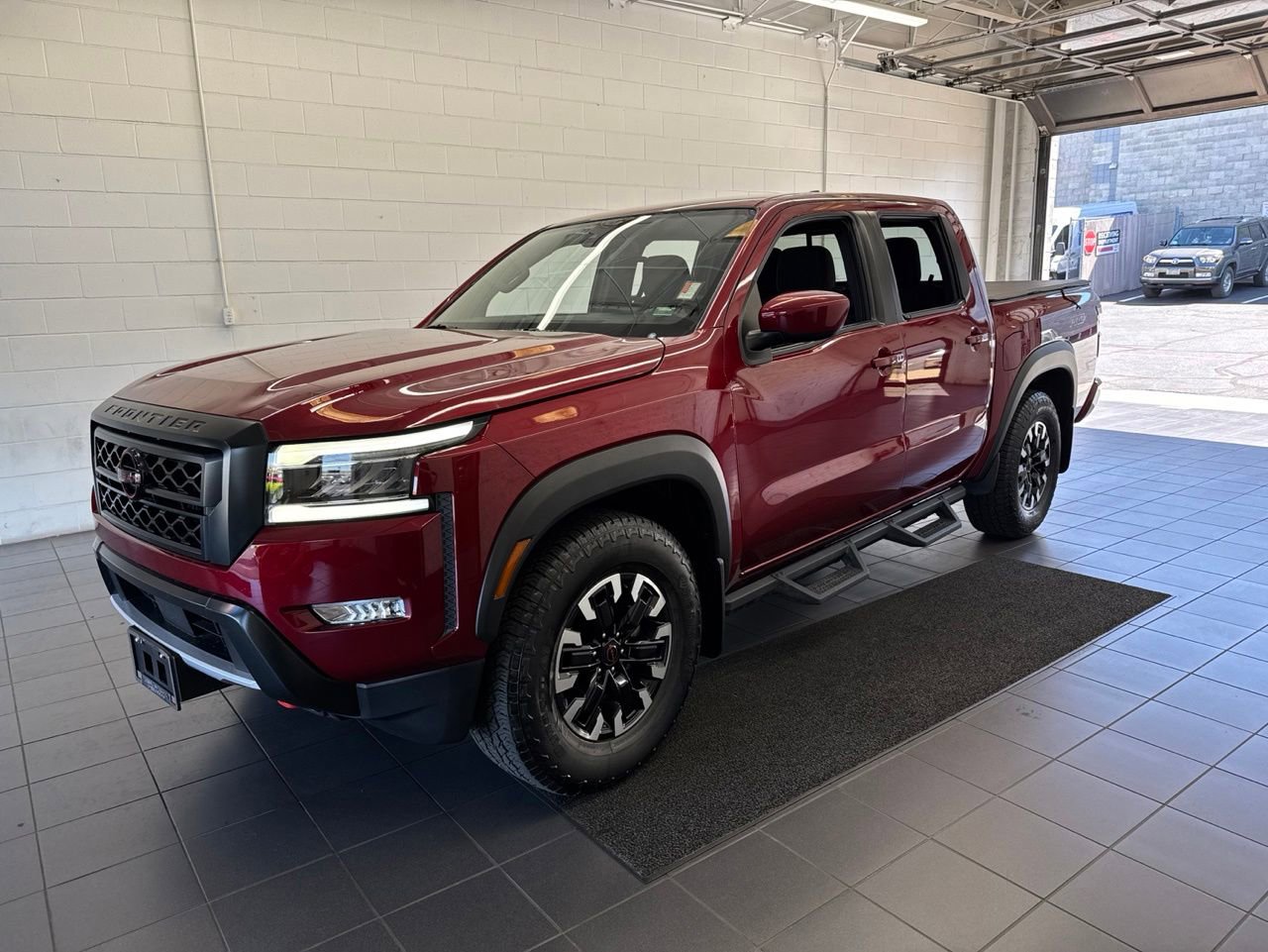 Used 2023 Nissan Frontier Pro-X w/ Technology Package RWD image 4