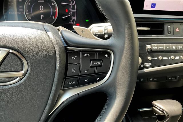 Used 2024 Lexus ES 350 w/ Premium Package FWD image 14