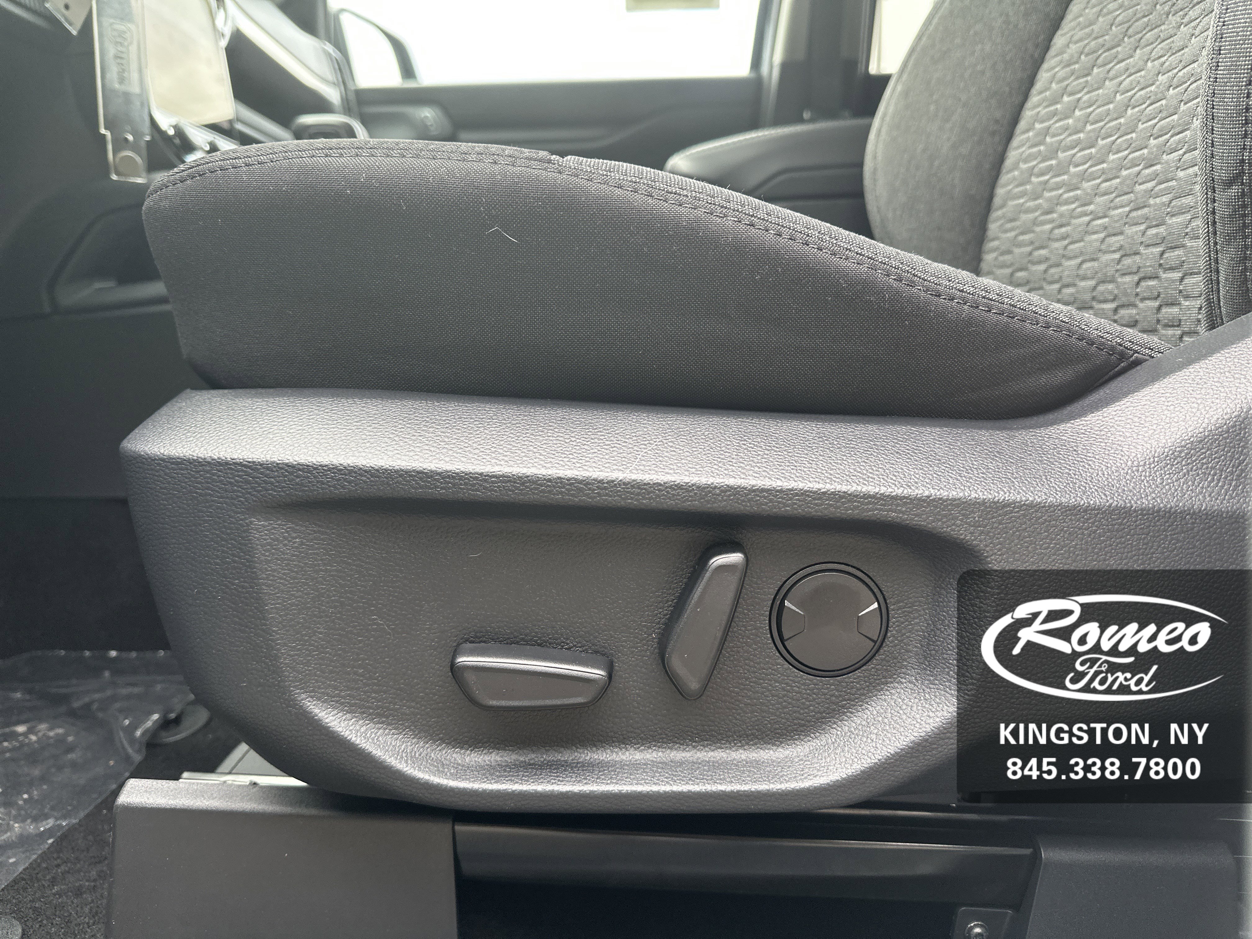 New 2025 Ford Ranger XLT w/ Equipment Group 301A High image 26