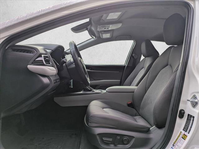 Used 2022 Toyota Camry LE w/ Cold Weather Package image 17