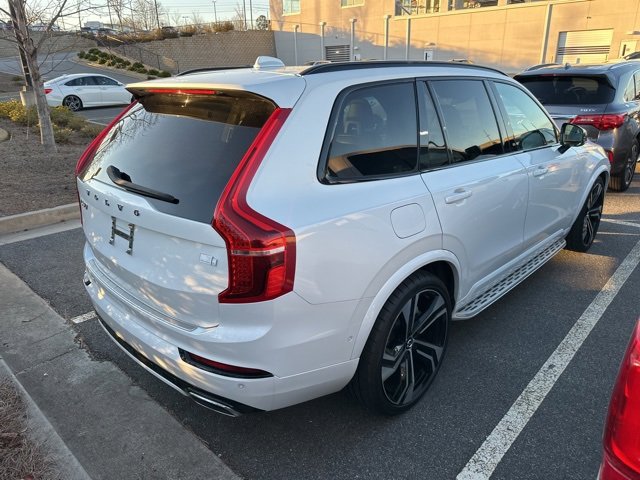 Used 2021 Volvo XC90 T8 R-Design w/ Advanced Package image 4